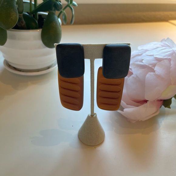 Jewelry - Vintage Earrings